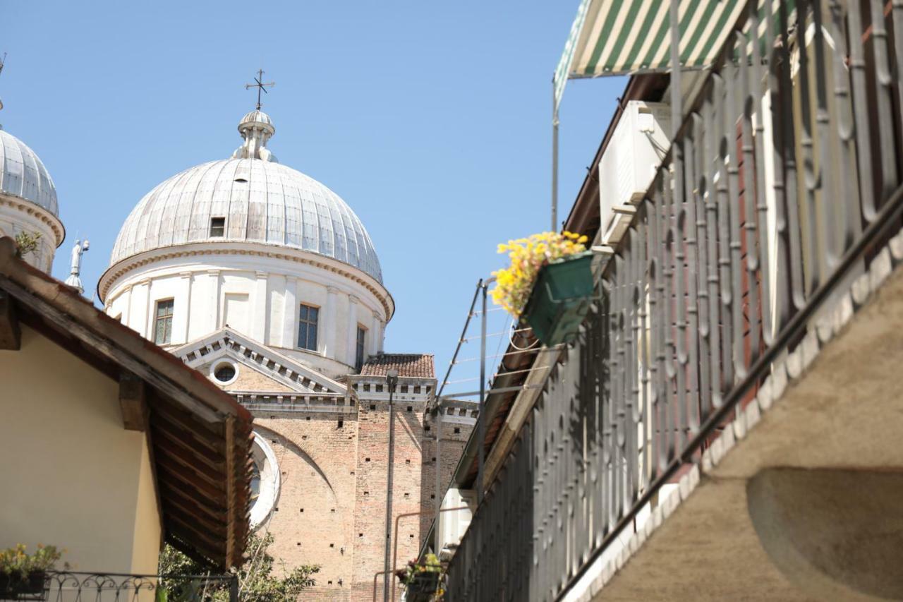 Om Plus Santa Giustina Padova Kültér fotó